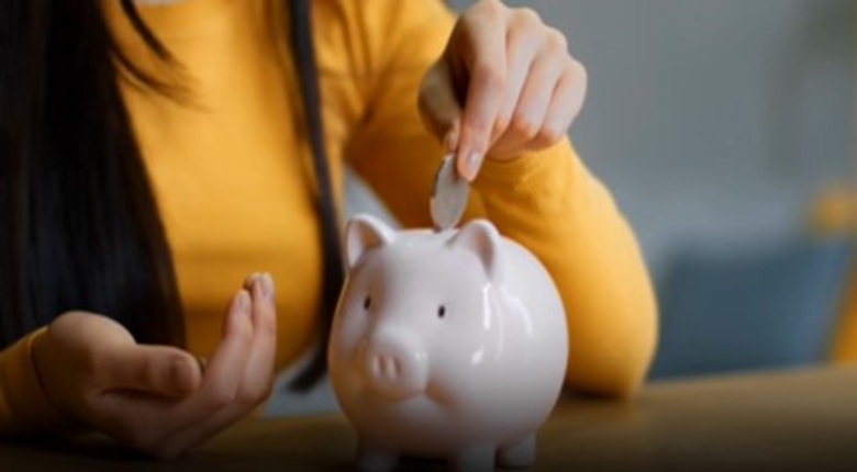 Smart Saving: 10 Simple Money Habits That Can Transform Your Finances